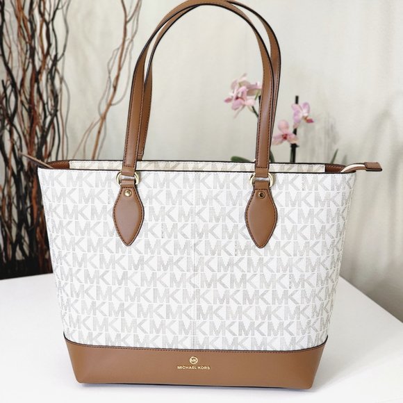 Michael Kors Handbags - NEW! Michael Kors Beth Large Tote Shoulder Hand Bag Purse